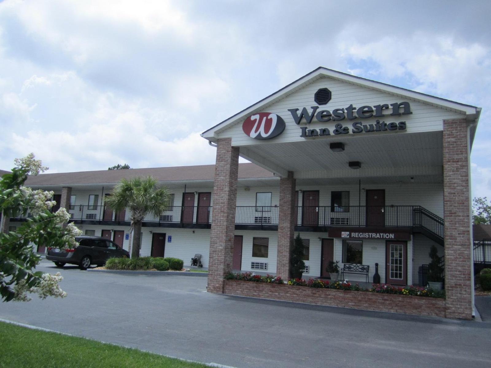 Western Inn & Suites Дъглас Екстериор снимка