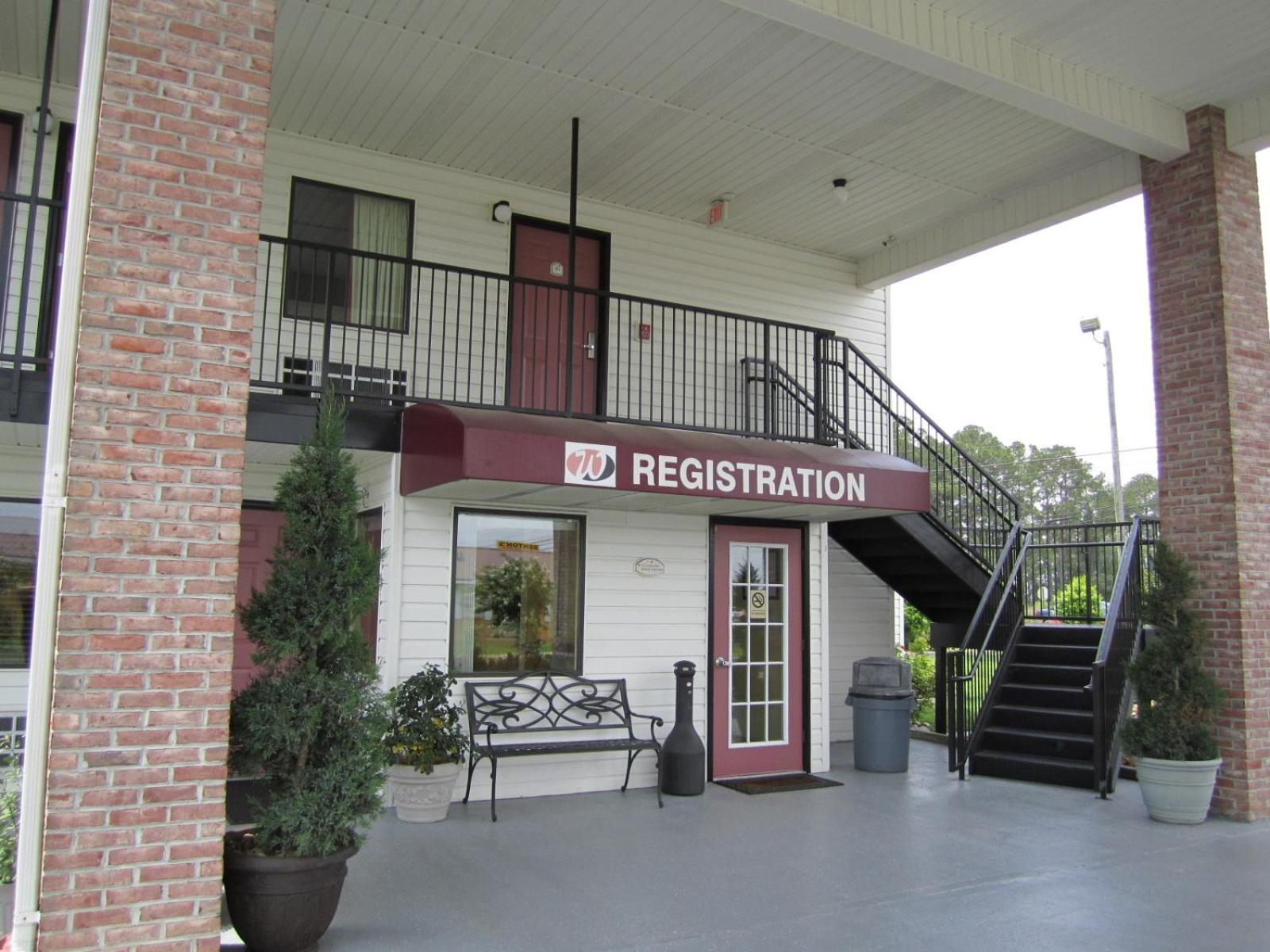 Western Inn & Suites Дъглас Екстериор снимка